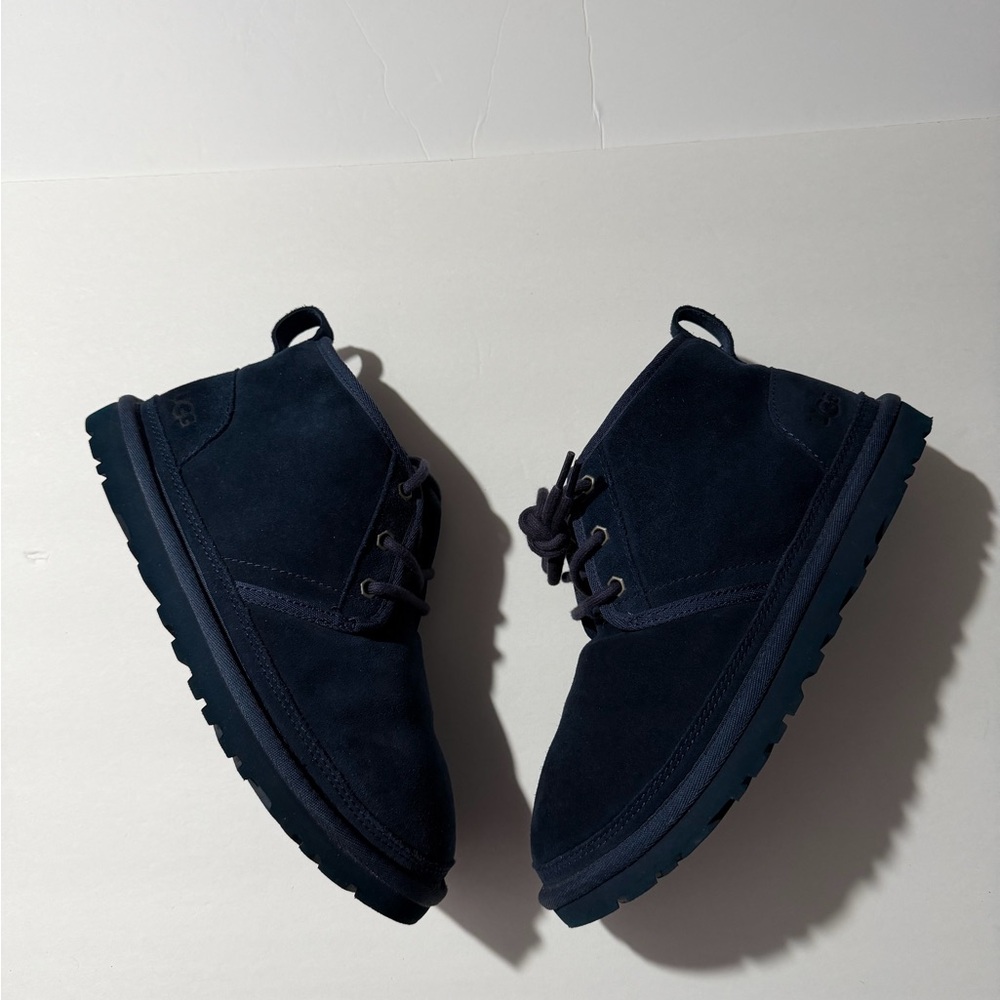UGG Neumel Deep Ocean Size 7 Men’s